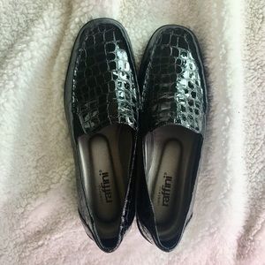 ❗️3/$29 Umberto Raffini Walking Loafers Black 41